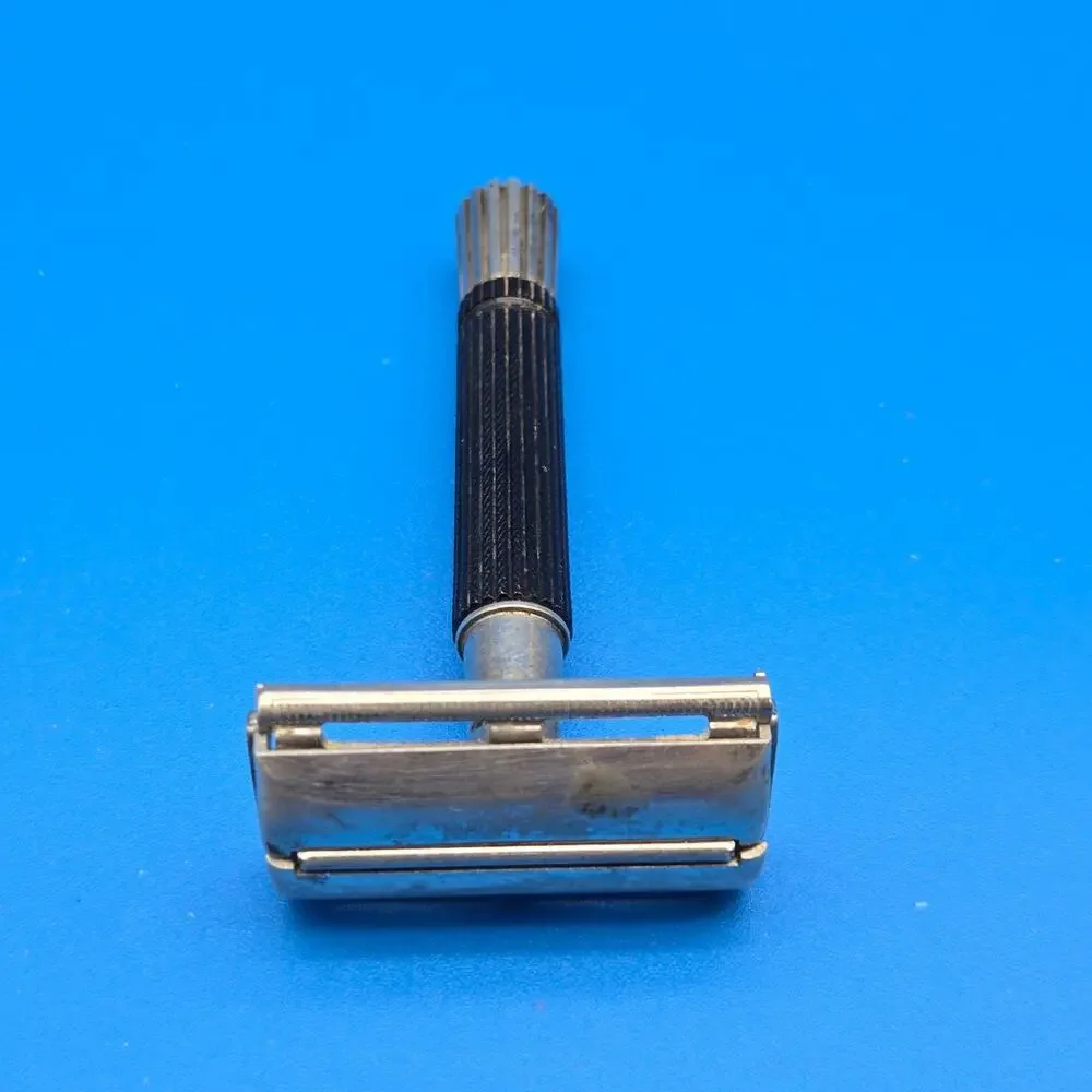 Vintage Gillette Black Handle Super Speed Safety Razor 1976 W USA